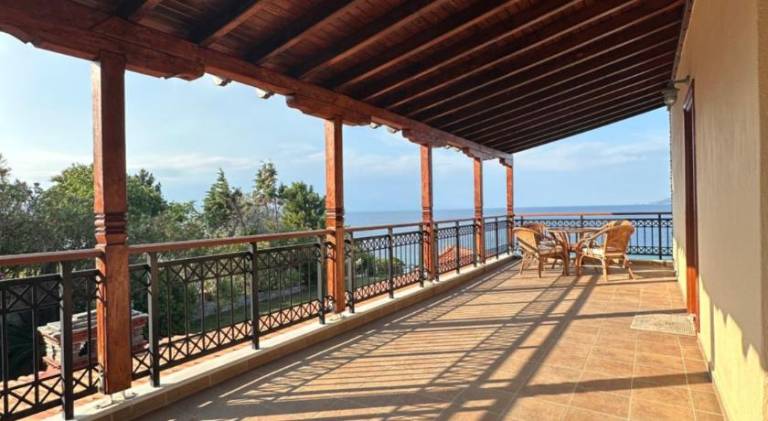 Holiday apartment with terrace, garden & grill | Pet-friendly — photo 4