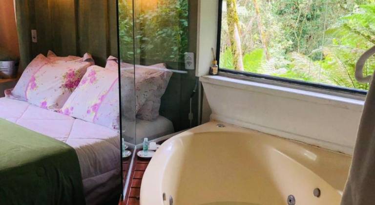 Beautiful chalet with jacuzzi | Pets allowed — photo 3