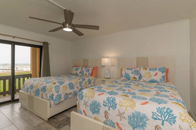 Condo with grill & private pool — photo 3