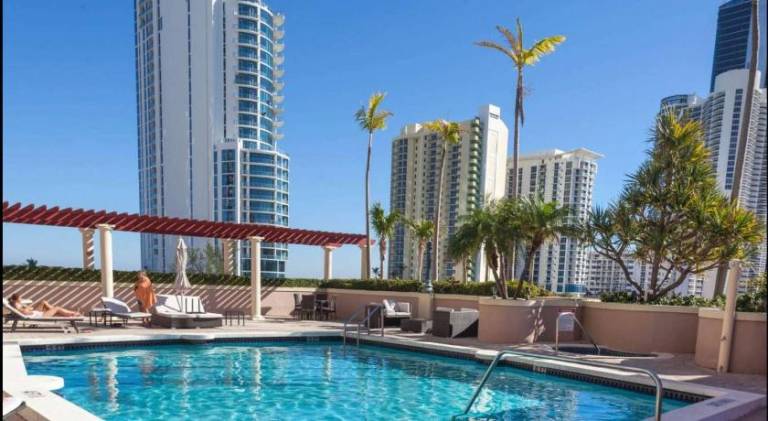 Spacious apartment with pool | Close to the beach | Pets are welcome — photo 4