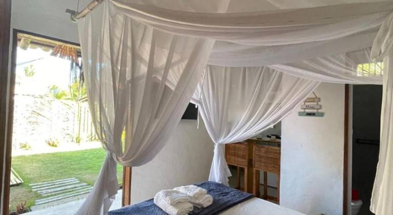Charming vacation home with yard & patio | Beach nearby | Pets are welcome — photo 2