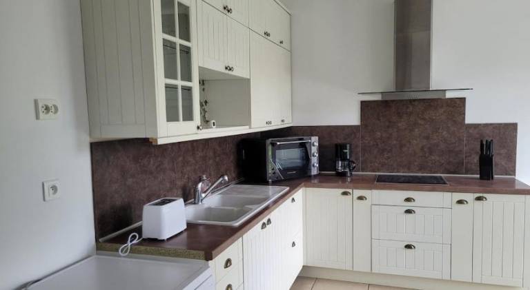 Charming vacation home | Pet-friendly — photo 3