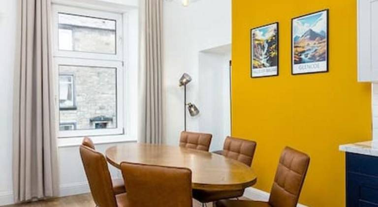 The Stylish 3-Bedroom Maisonette Retreat — photo 5