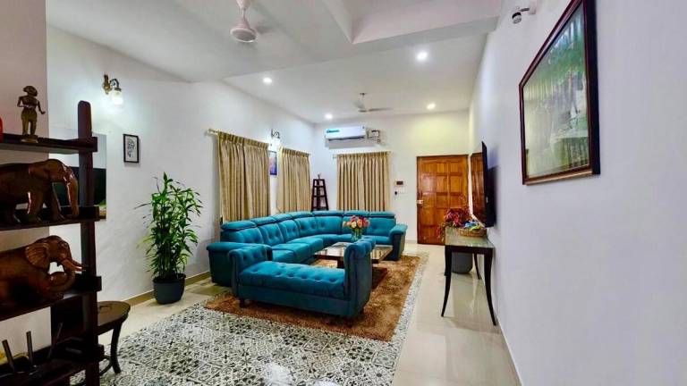 Nice villa with jacuzzi, terrace & pool | Suitable for remote work | Dogs allowed — photo 3