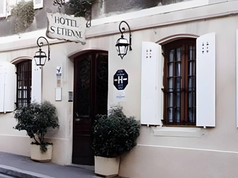 Hotel Saint Etienne in Herouville-Saint-Clair
