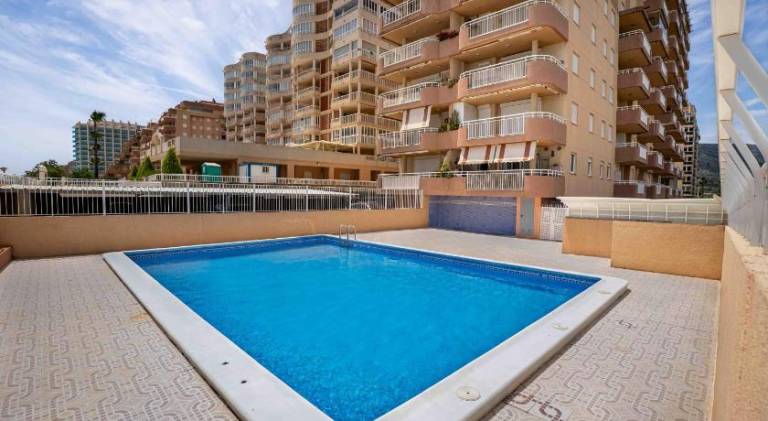 Holiday apartment with patio & pool — photo 5