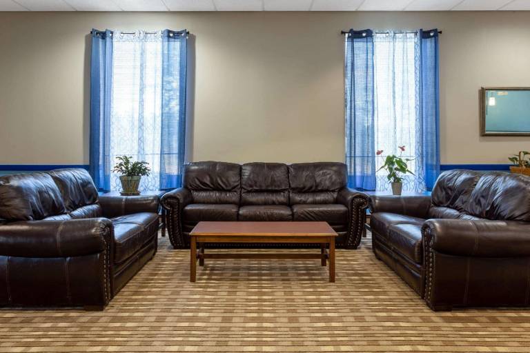 Baymont by Wyndham Queensbury/Lake George — photo 4