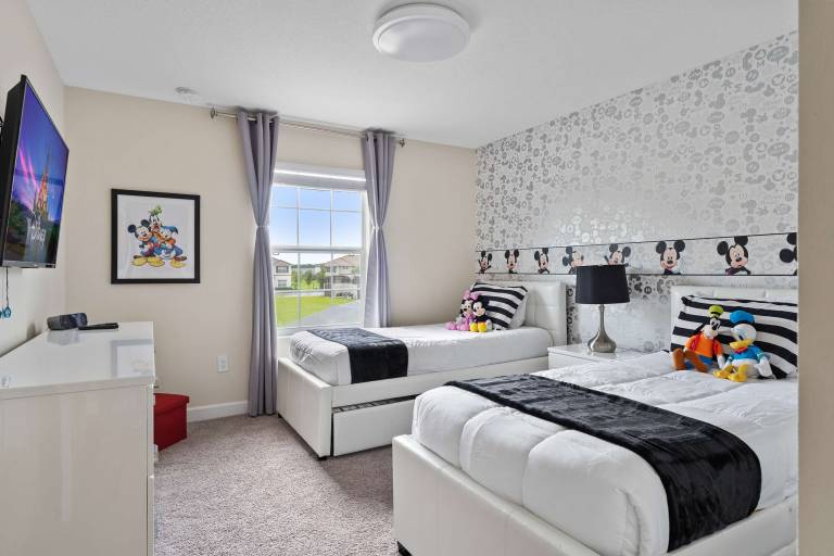 Children-friendly vacation home with jacuzzi & private pool | Dogs allowed — photo 2