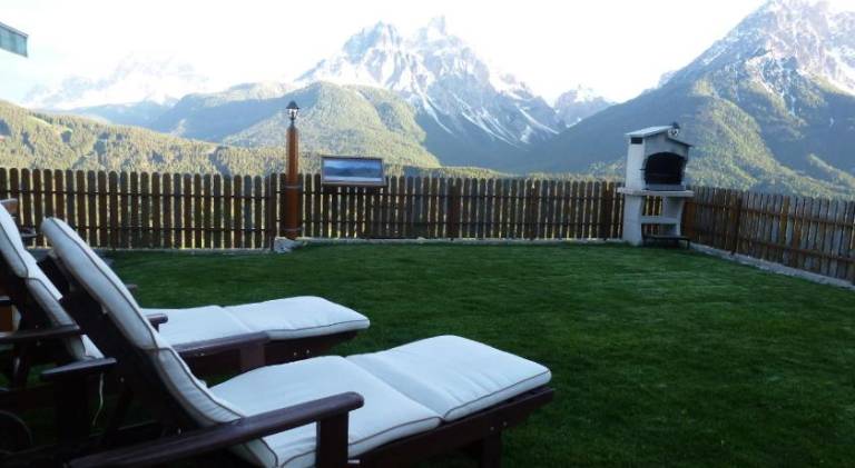Farm with barbecue, terrace & yard — photo 2