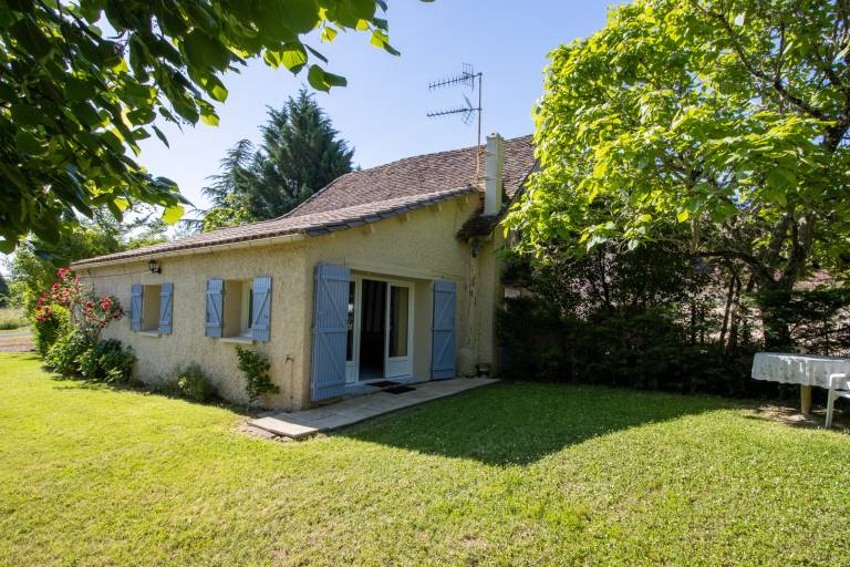Country Cottage – Relaxing Getaway with Pool in Ginestet — photo 2