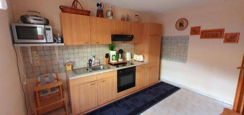 Holiday apartment with patio & barbecue — photo 3