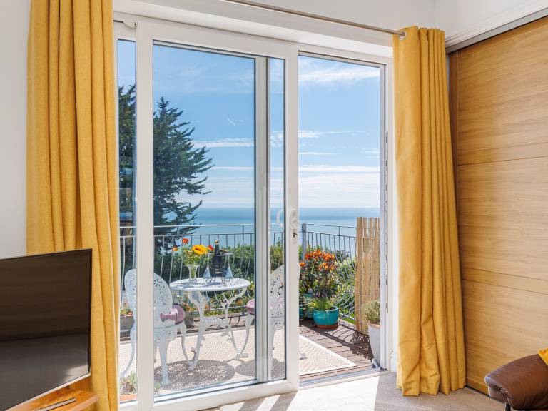 Family-oriented wonderful cottage with garden | Beach view | Pets are welcome — photo 2