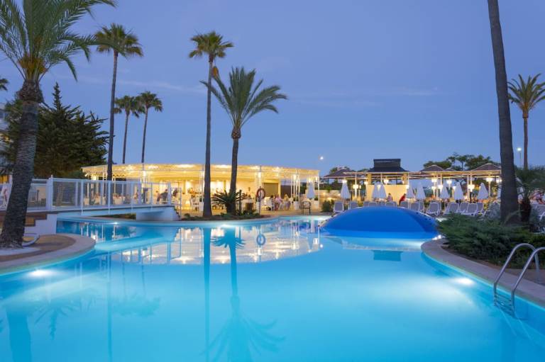 Aparthotel Sa Coma