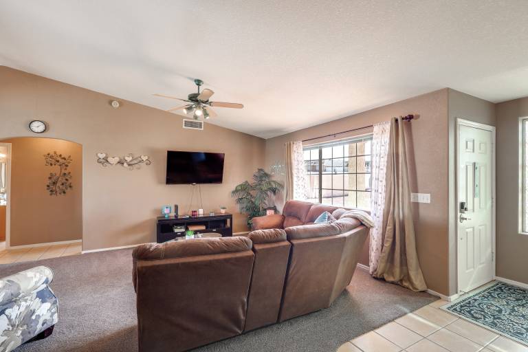 Pool & Hot Tub: Pet-Friendly Lake Havasu Home! — photo 4