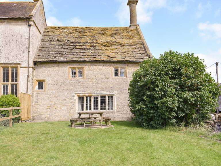 CHURCHILL COTTAGE
