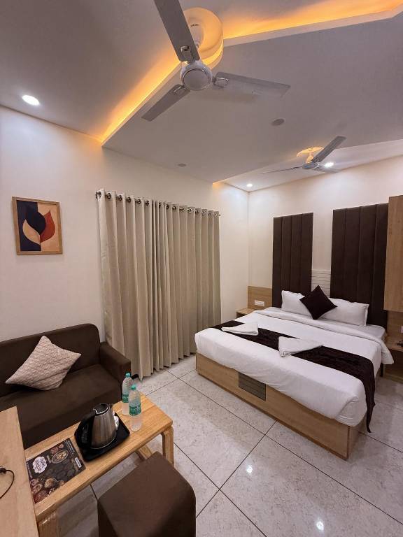 Hotel Kusum Kunj in Ujjain