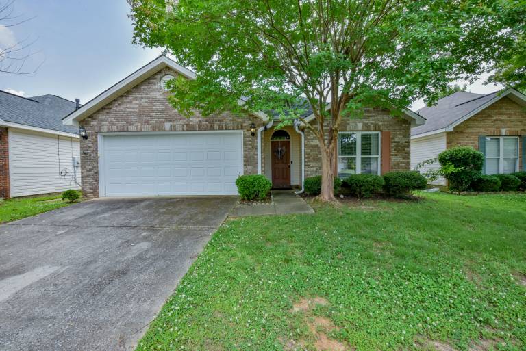 Sideline Sanctuary - Bama Vacation Rentals — photo 3