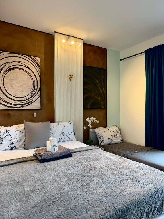 Apartment with patio & yard | Good for workation in Manila