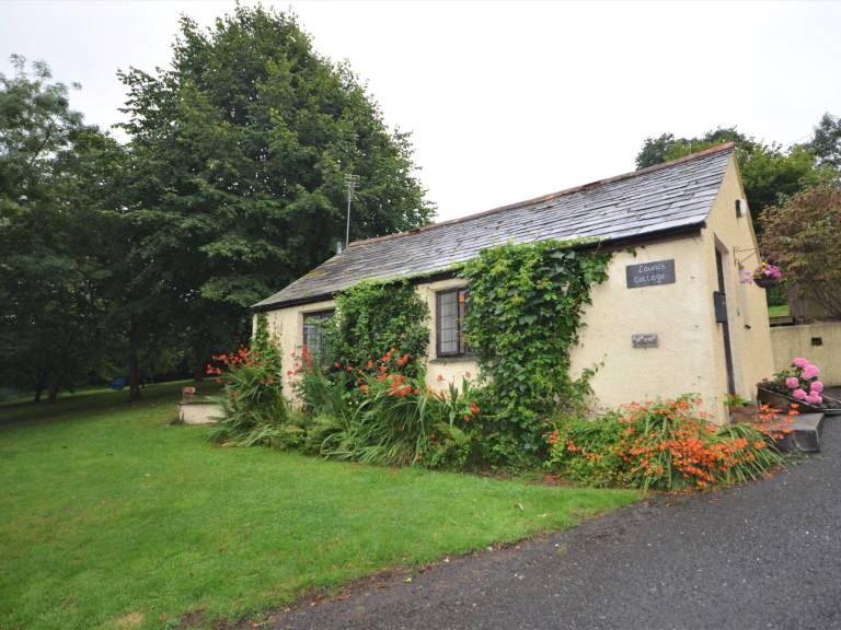 Cottage  Egloskerry