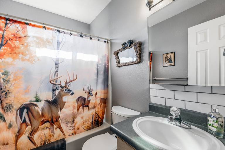 Child-friendly beautiful cabin with grill & jacuzzi | Mountain view | Pets are welcome — photo 5