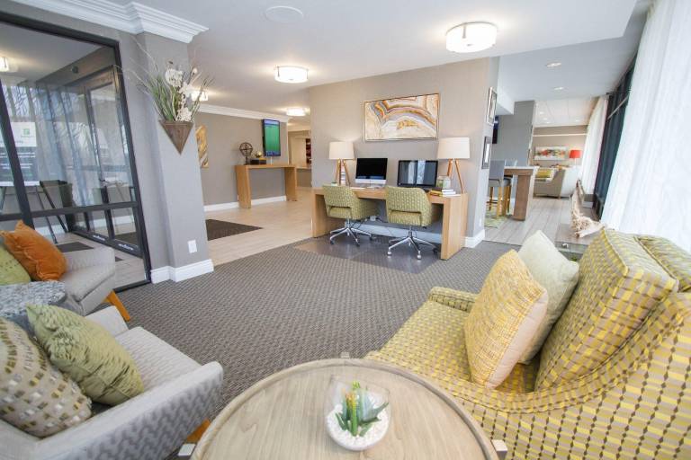 Holiday Inn Blmgtn Arpt South Mall Area By IHG — photo 2