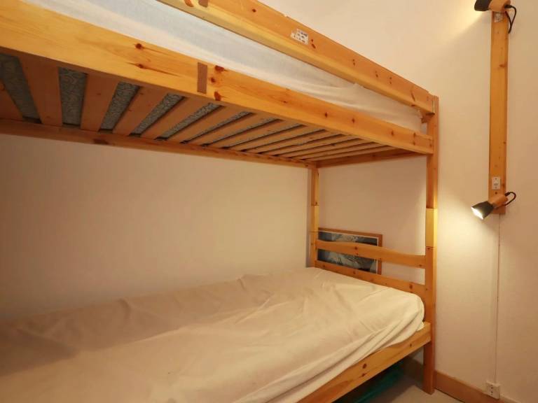 Studio cabin for 4 near cable cars, pets allowed parking — photo 5