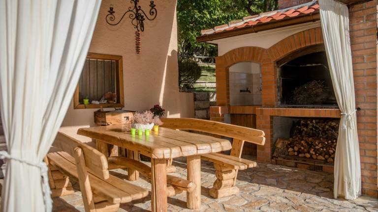 Fully equipped nice villa with jacuzzi, grill & patio | Pet-friendly — photo 4