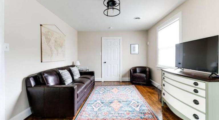 Vacation home | Dogs allowed in Richmond, BC