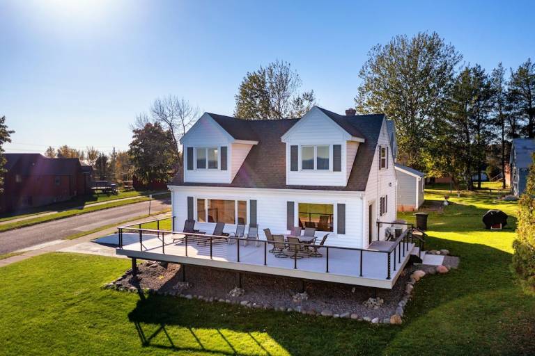 House Two Harbors
