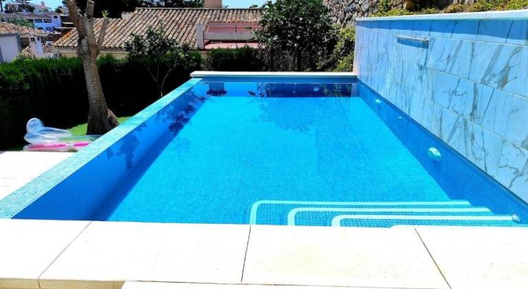 Fully equipped beautiful villa with hot tub, private pool & terrace | Suitable for remote work | Pets are welcome — photo 3