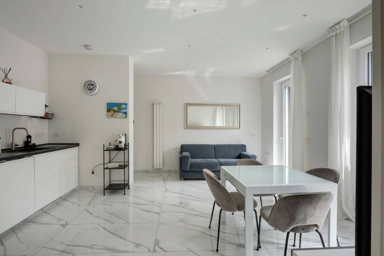 Apartment 'Deluxe - Zona Lungomare' with Balcony, Wi-Fi and Air Conditioning — photo 4