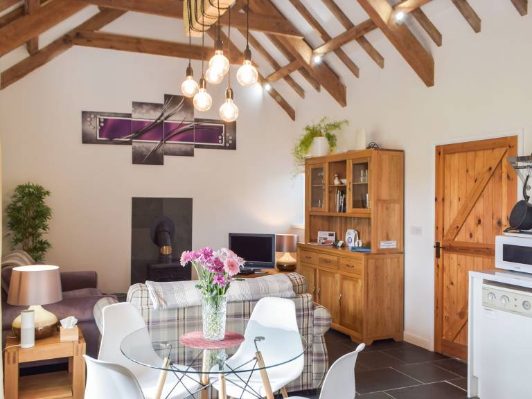 Family-friendly beautiful cottage with garden & BBQ | Pet-friendly — photo 3