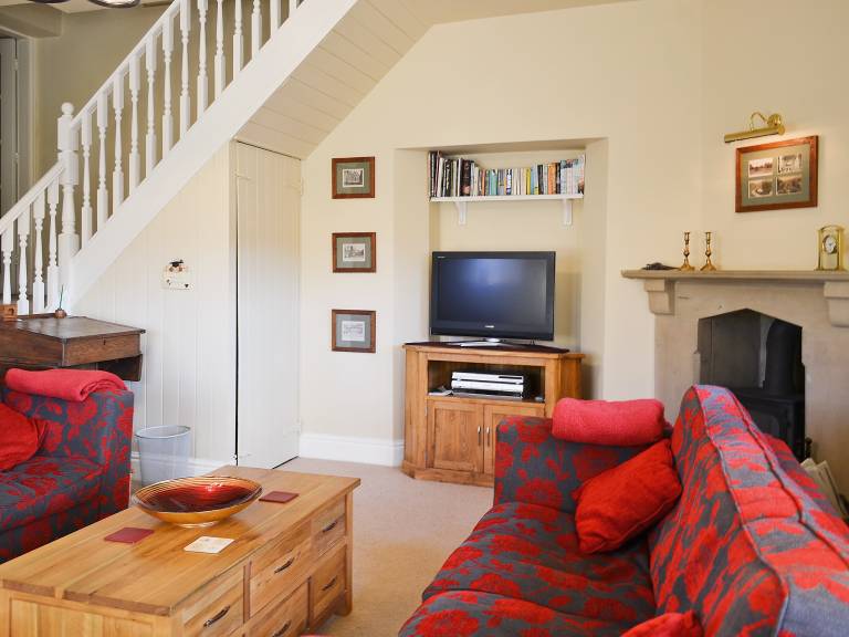 Family-friendly lovely cottage with yard | Pets are welcome — photo 3
