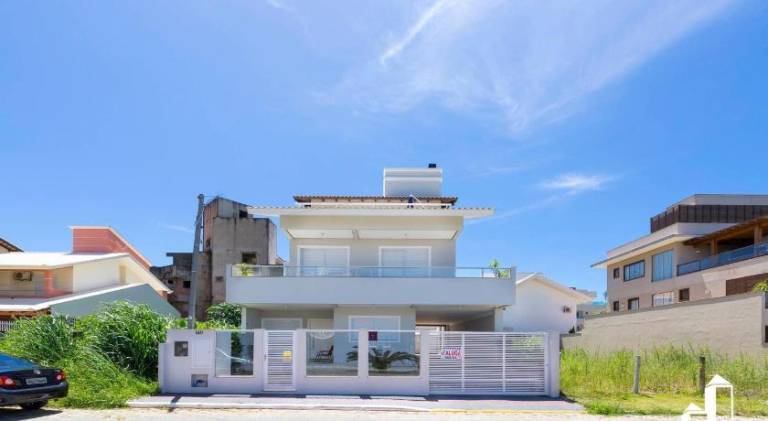 House | Next to the beach | Pets allowed in Bombinhas