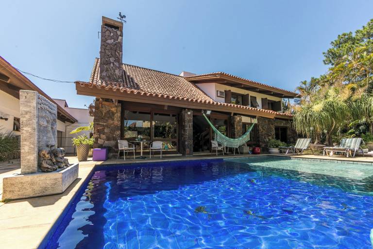 Casa Cristal