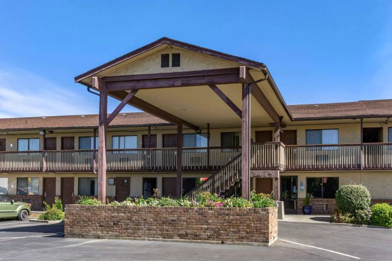 Lodge Ellensburg