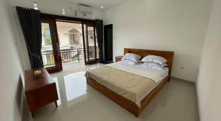 Qiana House — photo 2