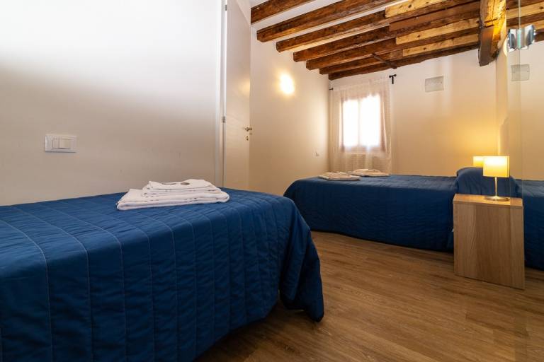 House with 1 room for 3 persons — photo 4