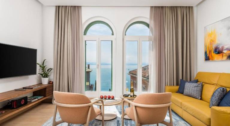 Holiday apartment with 2 rooms for 4 persons in Opatija