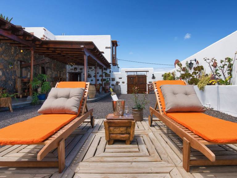 230 m&sup2; Ferienhaus