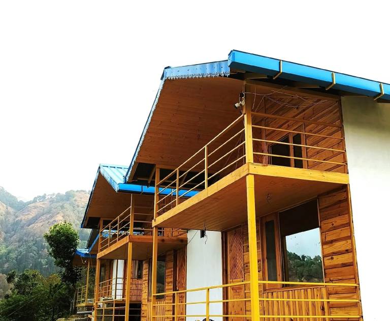 Lodge with patio in Kosiyakutoli