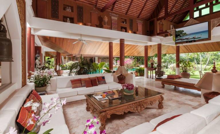 Villa with pool, jacuzzi & BBQ | Water view | Perfect for remote work — photo 3