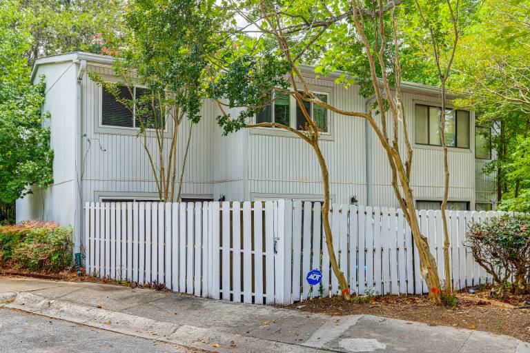 Steps to Park: Dog-Friendly Condo in Conyers! — photo 4