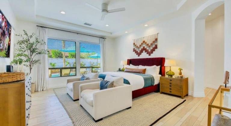 Vacation home with pool & hot tub | Perfect for remote work — photo 2
