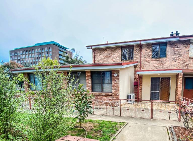 House  Canberra Central