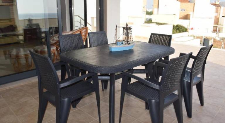 Fully equipped villa with garden, grill & jacuzzi | Next to the beach | Pets are welcome — photo 2