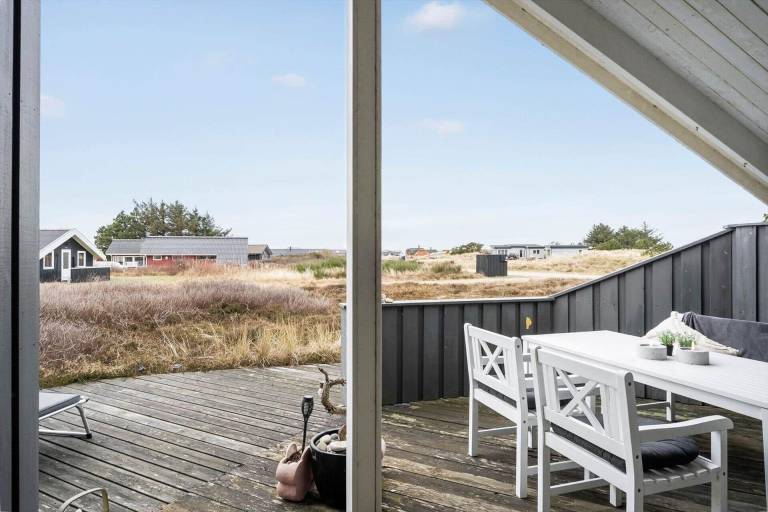 Fully equipped beautiful vacation home with terrace, hot tub & sauna | Dogs allowed — photo 3