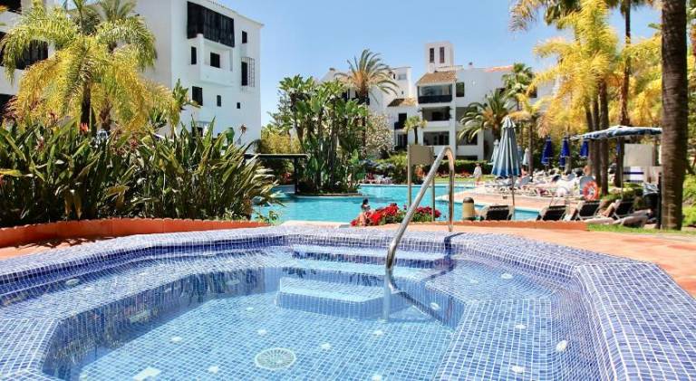 Nice apartment with hot tub & pool | Next to the beach | Pet-friendly — photo 3