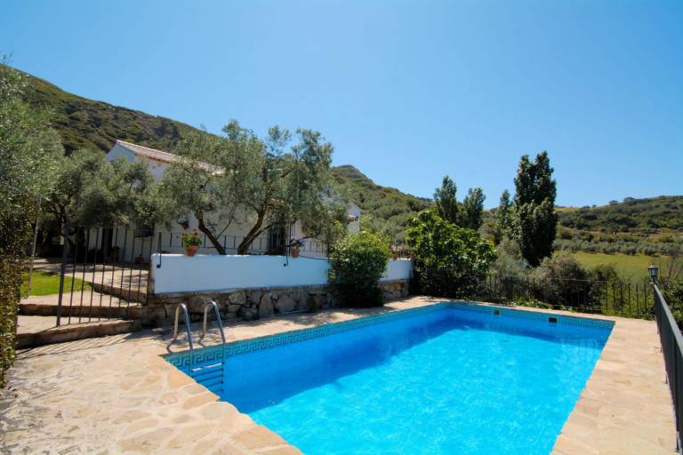 Child-friendly cottage with barbecue, patio & private pool | Nature view | Pets are welcome — photo 2