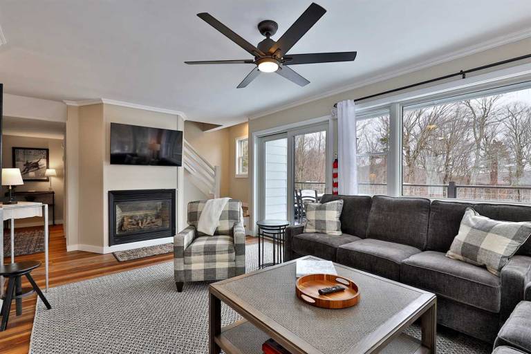 Vacation home with grill | Pets are welcome — photo 4